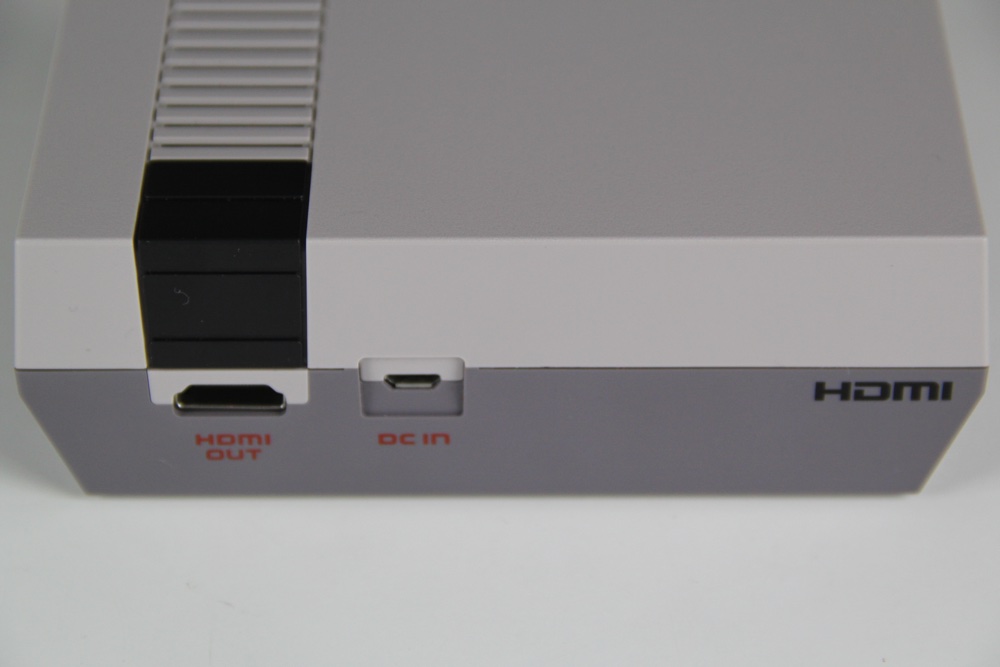 Mini NES Classic: Rückseite